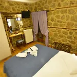 Mavraganeiko בית הארחה Synikia Mesi Trikalon