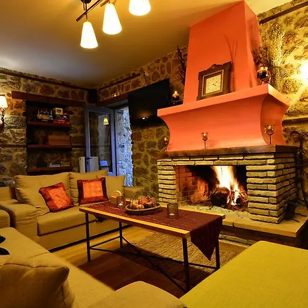 Mavraganeiko Guest house 4*