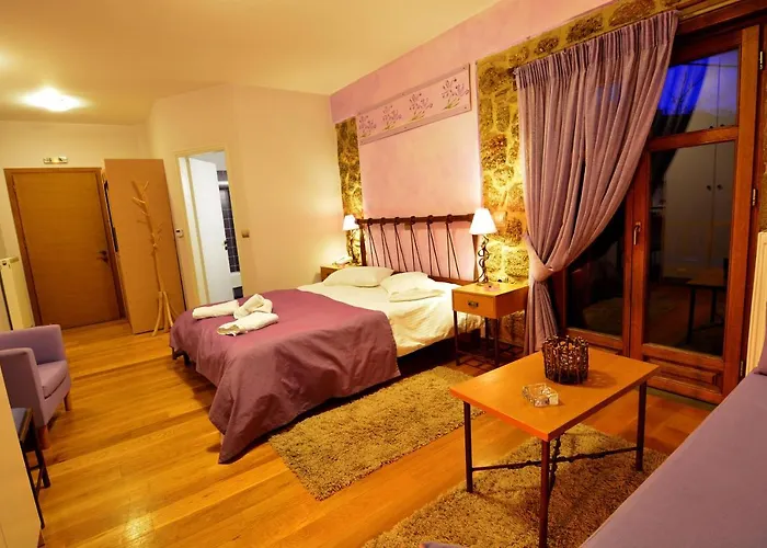 Mavraganeiko 塞尼梅西奇卡罗